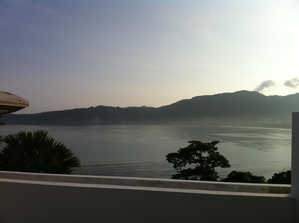 Atika Villas Patong Extérieur photo